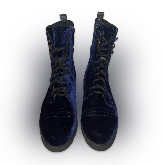 Donald J. Pliner Shoes - Donald J Pliner Boots